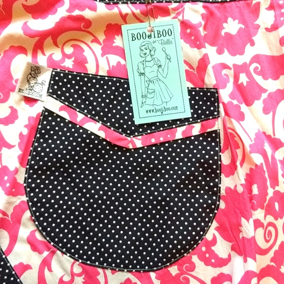 Boojiboo Vintage Pink and Black Apron with Polka Dotted Straps - Picture 3 of 4